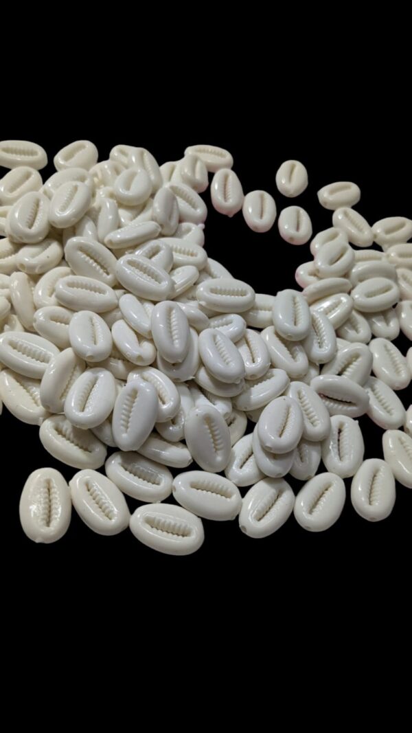 50g Small plastic made Kaudi Kauri beads for Fashion Accessories & Decorative Products - Image 3